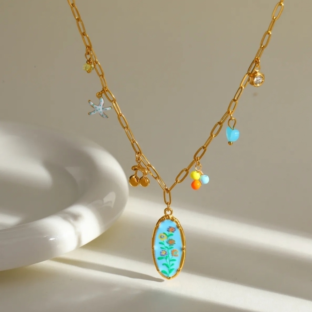 Floral Pendant Necklace